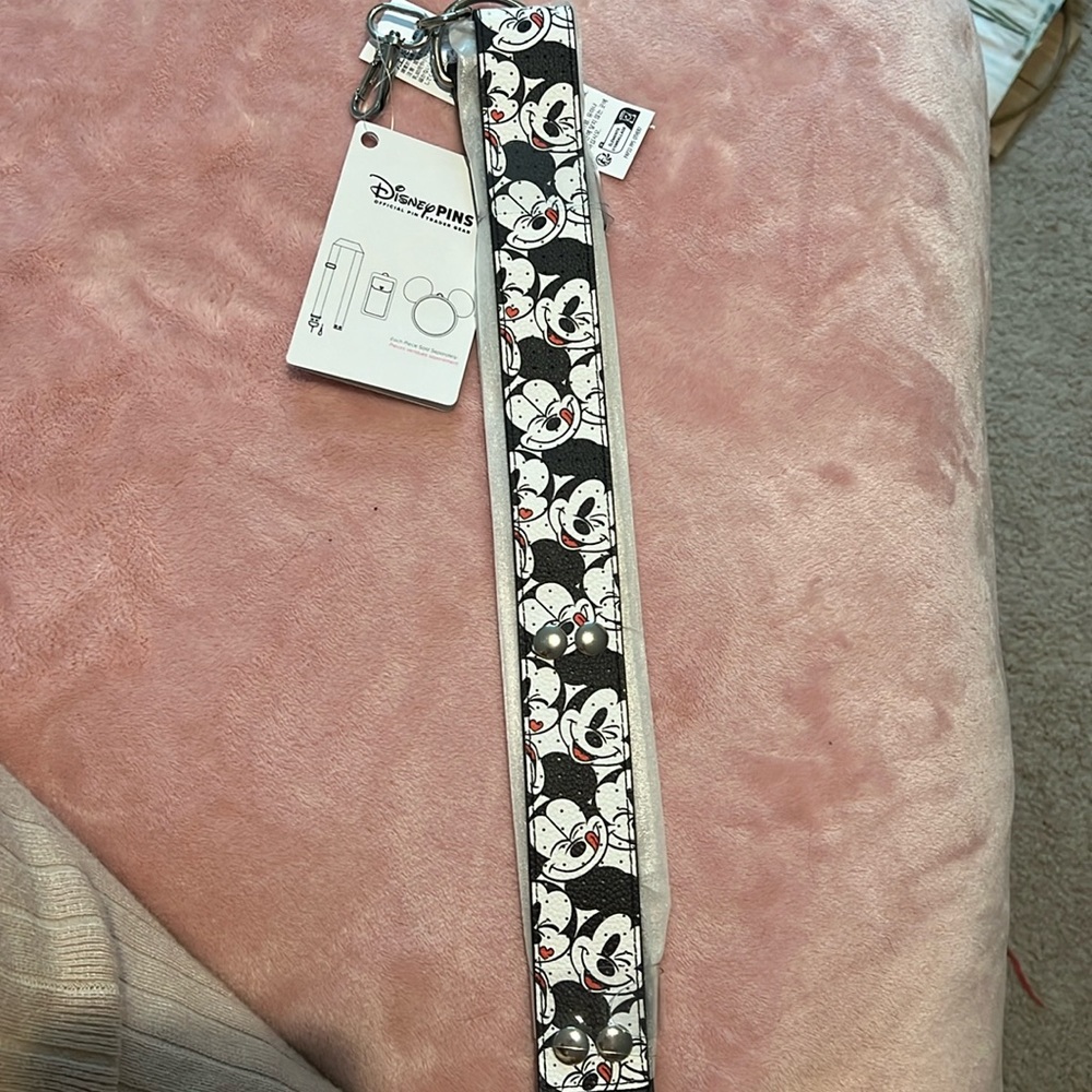 Disney Icon Pin Lanyard/Bag Strap